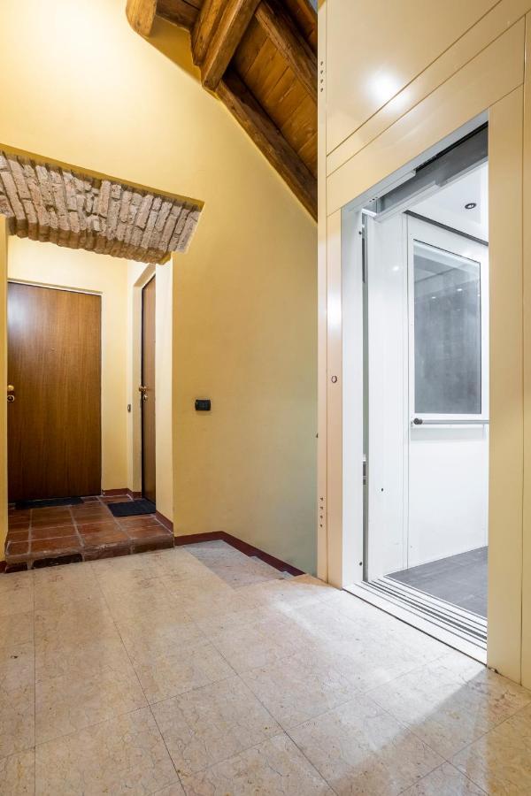 Casa Duchesse Al Castello Apartment Ферара Екстериор снимка